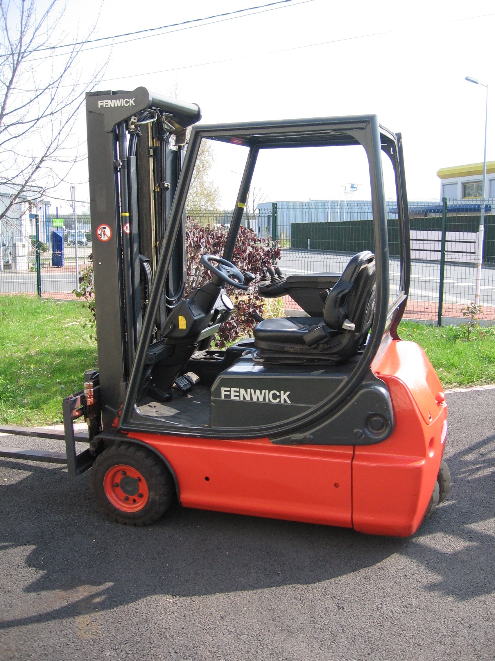 Chariot élévateur FENWICK E 16 C